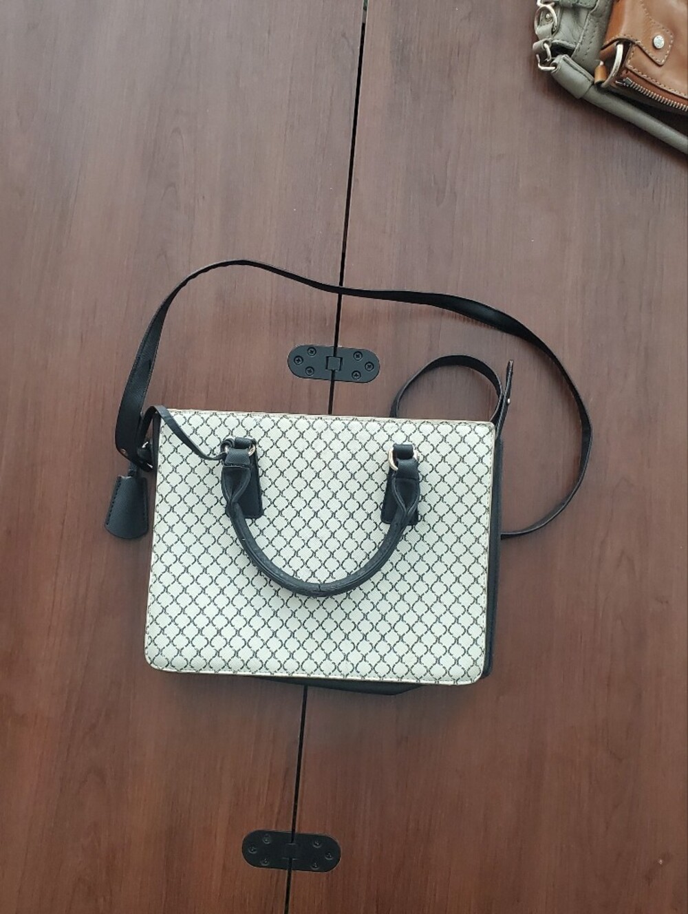 White and Black Patterned Purse